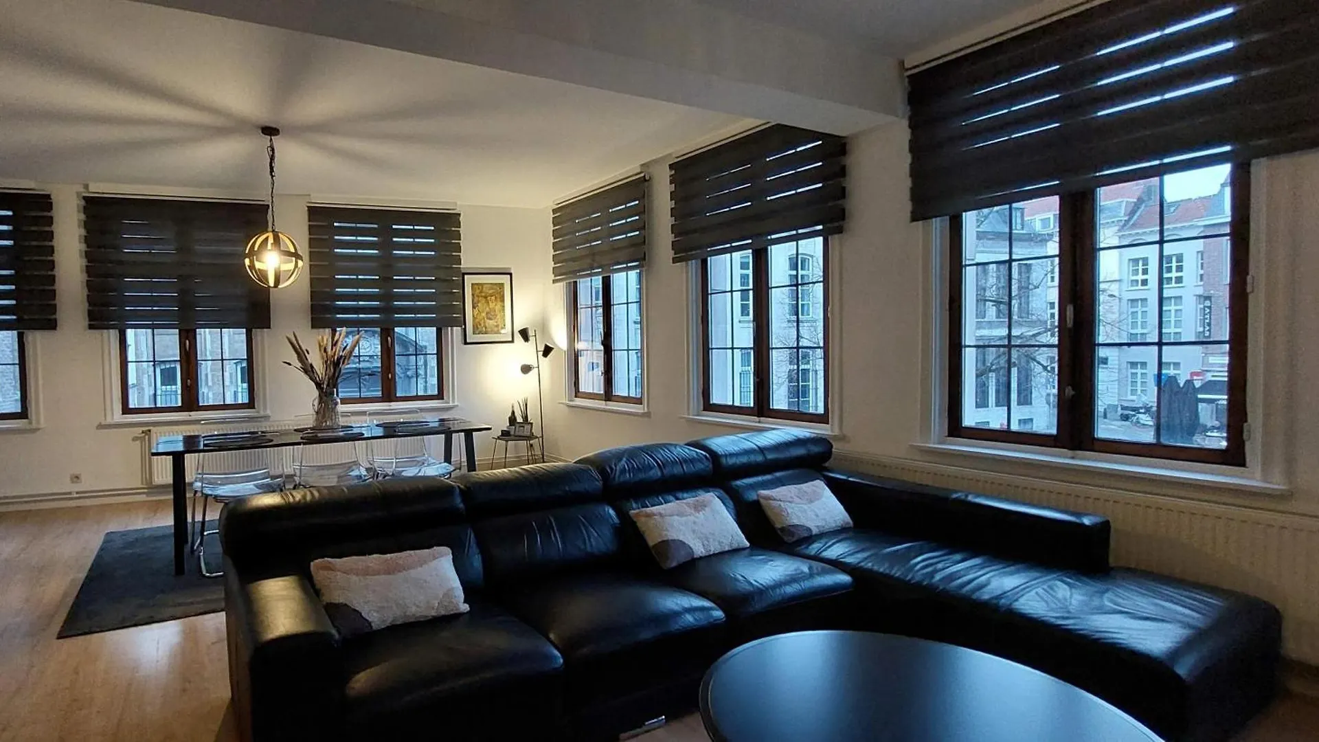 Apartment The View - Spacious 2 Bdr Appt In With View Antwerp